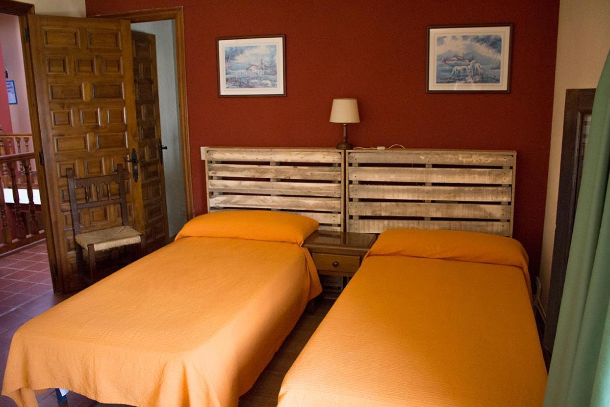 Hostal Del Tajo Peralejos de las Truchas Buitenkant foto